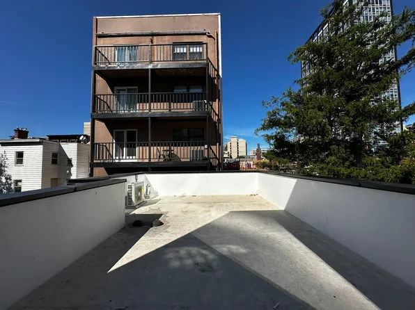 46-48 Van Reipen Avenue image 10 of 12