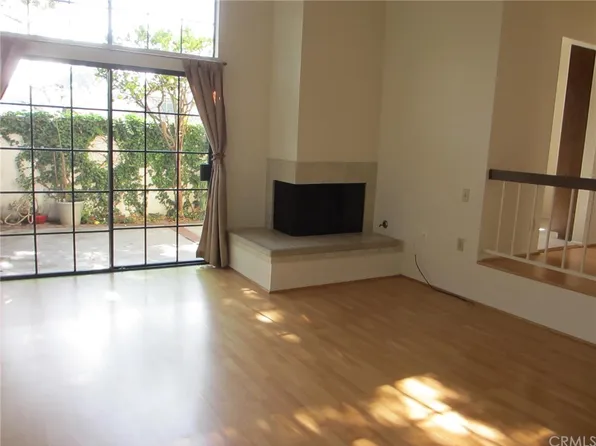 8 Evening Breeze #23, Irvine, CA 92603