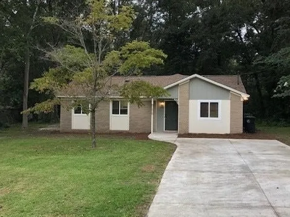 6732 Secretariat Dr, Tallahassee, FL 32309
