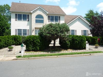 20 Ballo Pl, Edison, NJ, 08820