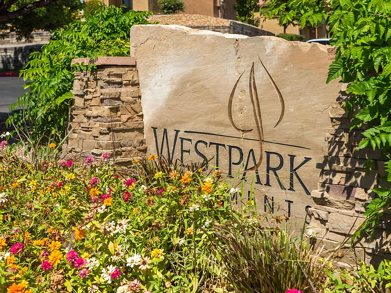West Park Apartments — Photo 2
