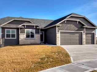 3709 NW Applewood Ct, Ankeny, IA 50023