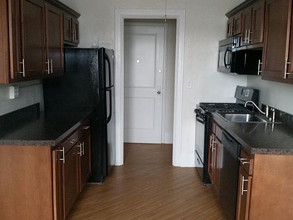 4th image of 11 Ashland Ave APT 308