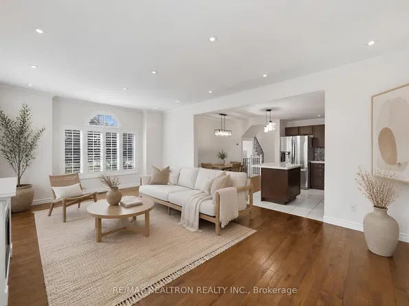 876 Golf Links Rd #1, Hamilton, ON L9K 1M7