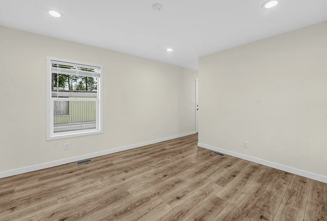 Quaint 3 Bed/ 2 Bath Home For Rent! — Photo 3