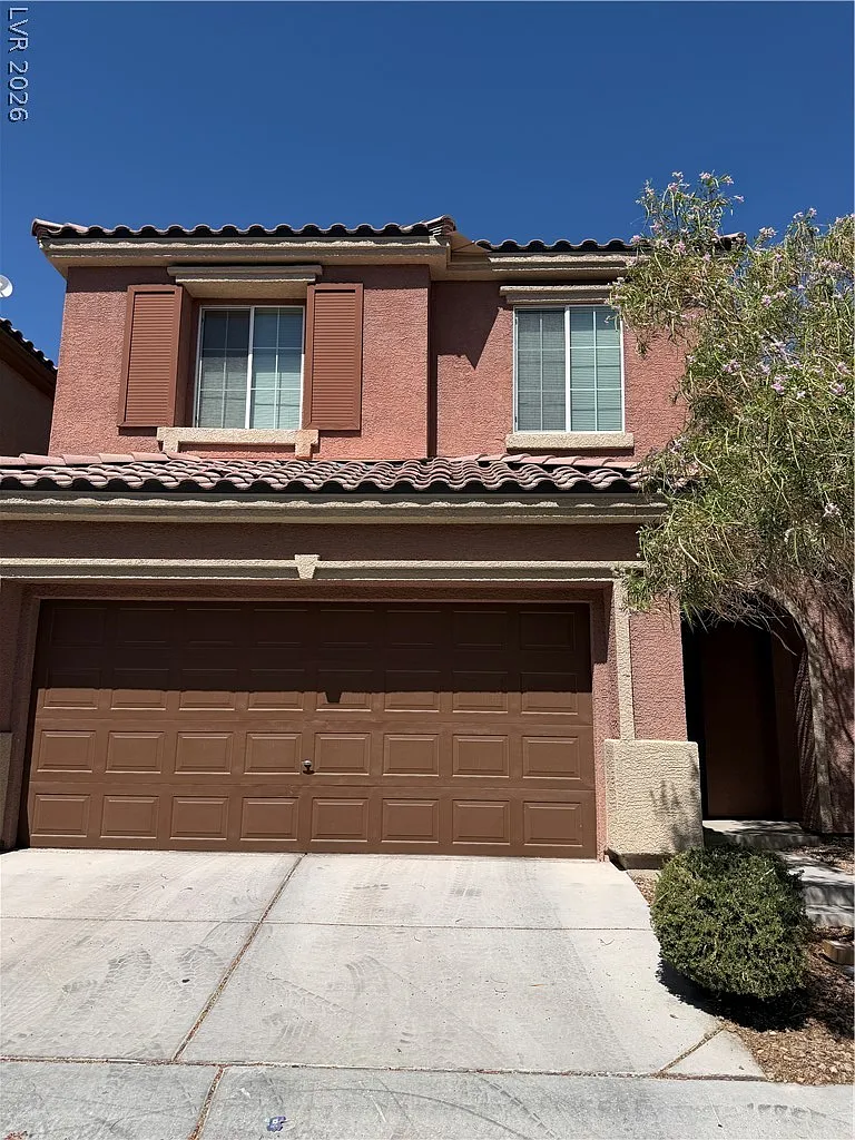 3 bed, 2.5 bath, 1547 sqft, $1,900 — Photo 2