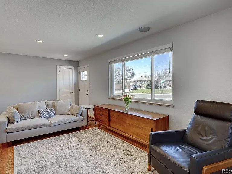 4044 W 77th Pl — Photo 23