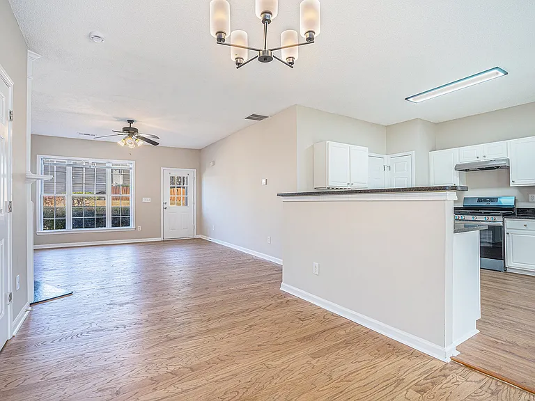 2894 Regent Walk Dr — Photo 5
