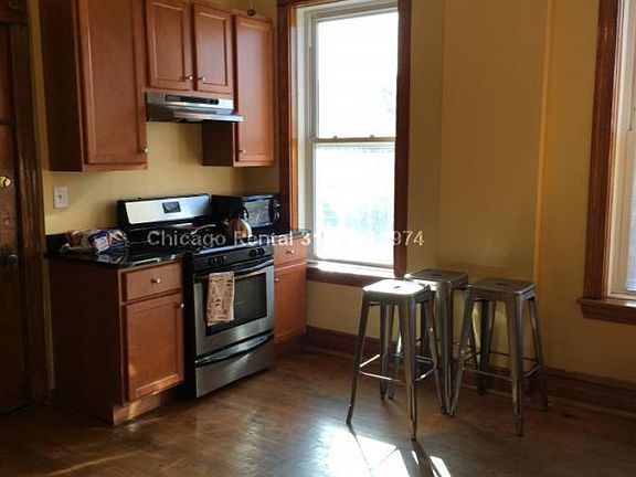 4th image of 2901 N Kedzie Ave