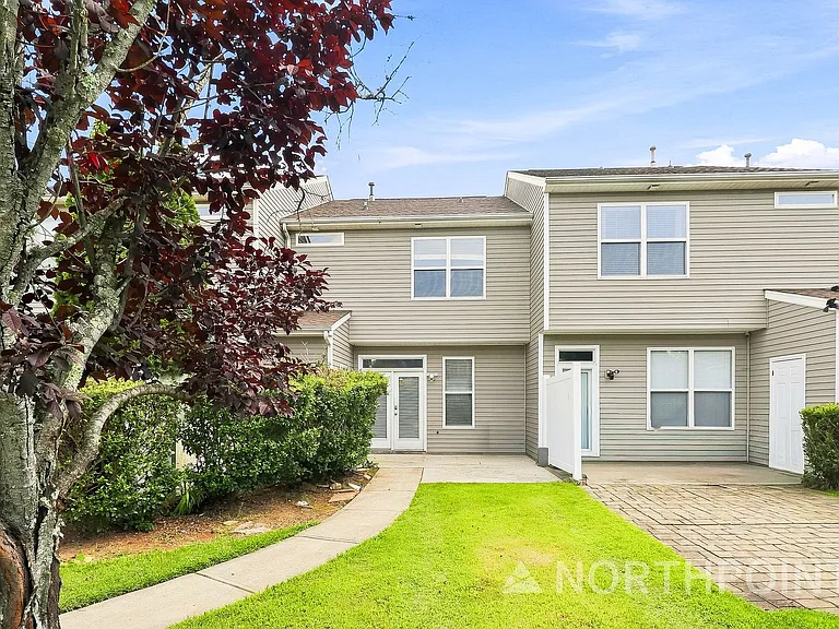 9311 Greenheather Dr — Photo 12