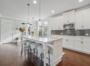 1055 Peyton View Ct, Alpharetta, GA 30004