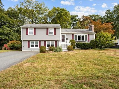 165 Brookside Dr, North Kingstown, RI, 02852