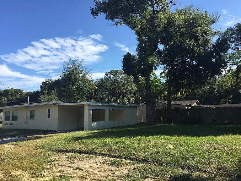 7818 Empire Ave — Photo 1