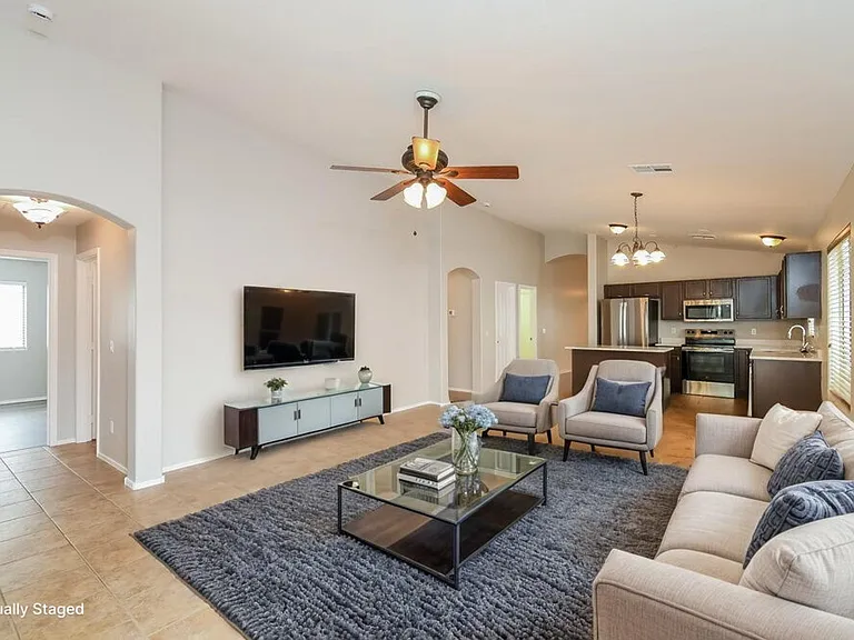 45734 W Dirk St — Photo 3