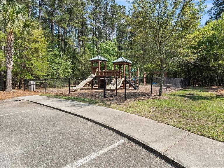 149 Benelli Dr — Photo 28