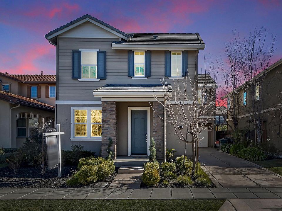 1st image of 414 N San Anselmo St