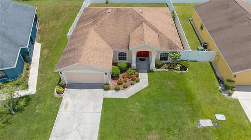 6518 Crescent Loop Photo 1