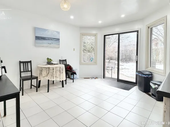 60 Normandy Cres #1, Richmond Hill, ON L4C 8L7