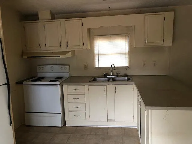 912 Kathleen Dr #17 — Photo 6