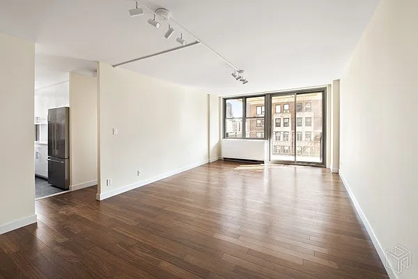 Rented by Halstead Real Estate | media 15