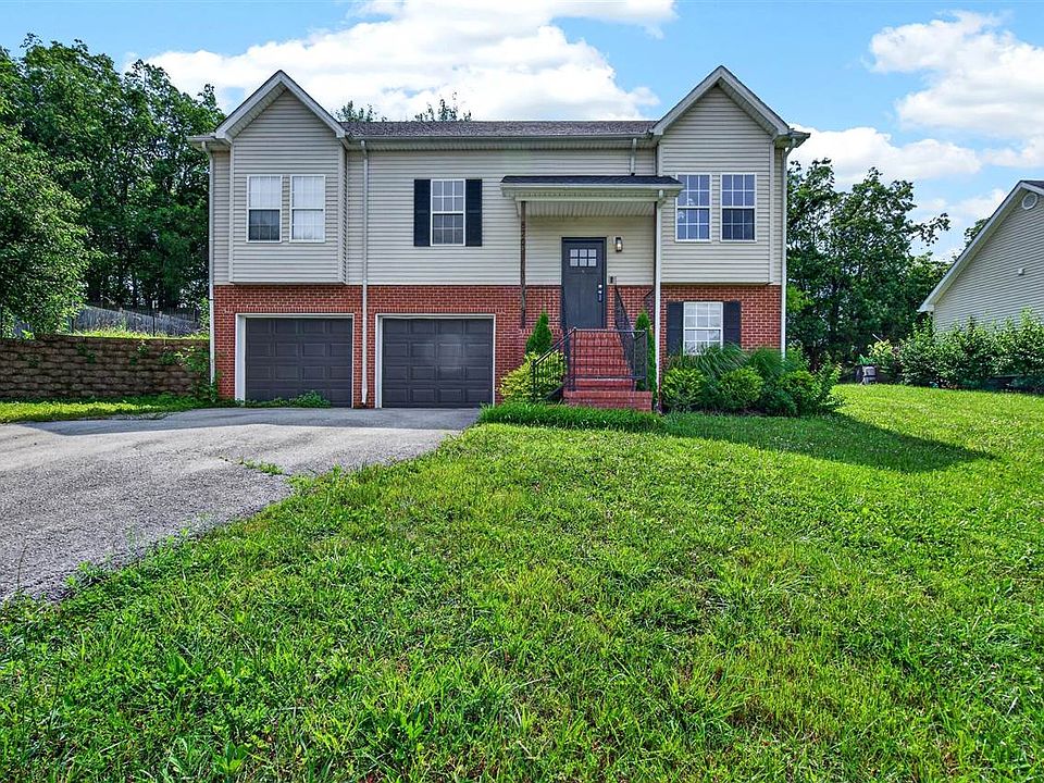 1st image of 570 Clark Cir