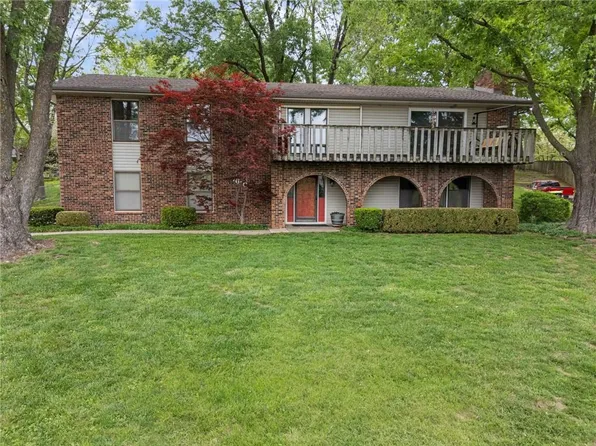 7610 NW Westside Dr, Weatherby Lake, MO 64152