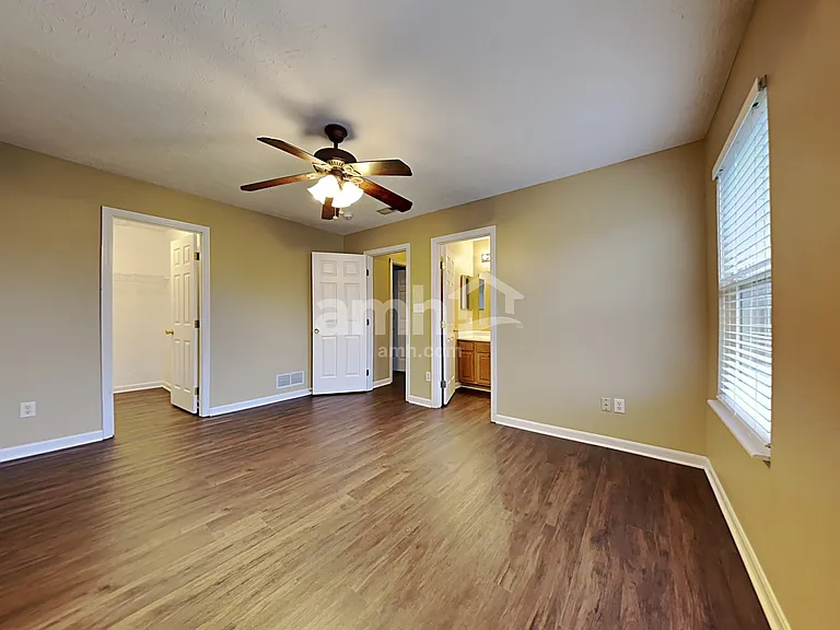 699 Thornton Dr — Photo 10