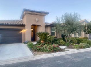 11339 N Via Napoli Dr, Fresno, CA
