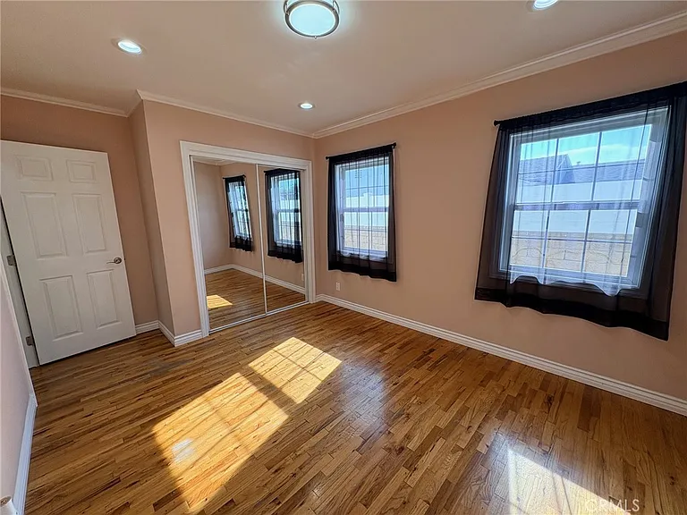 7502 Balcom Ave #7502 — Photo 16