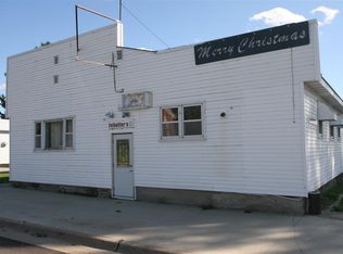 400 E Main St, Eitzen, MN 55931