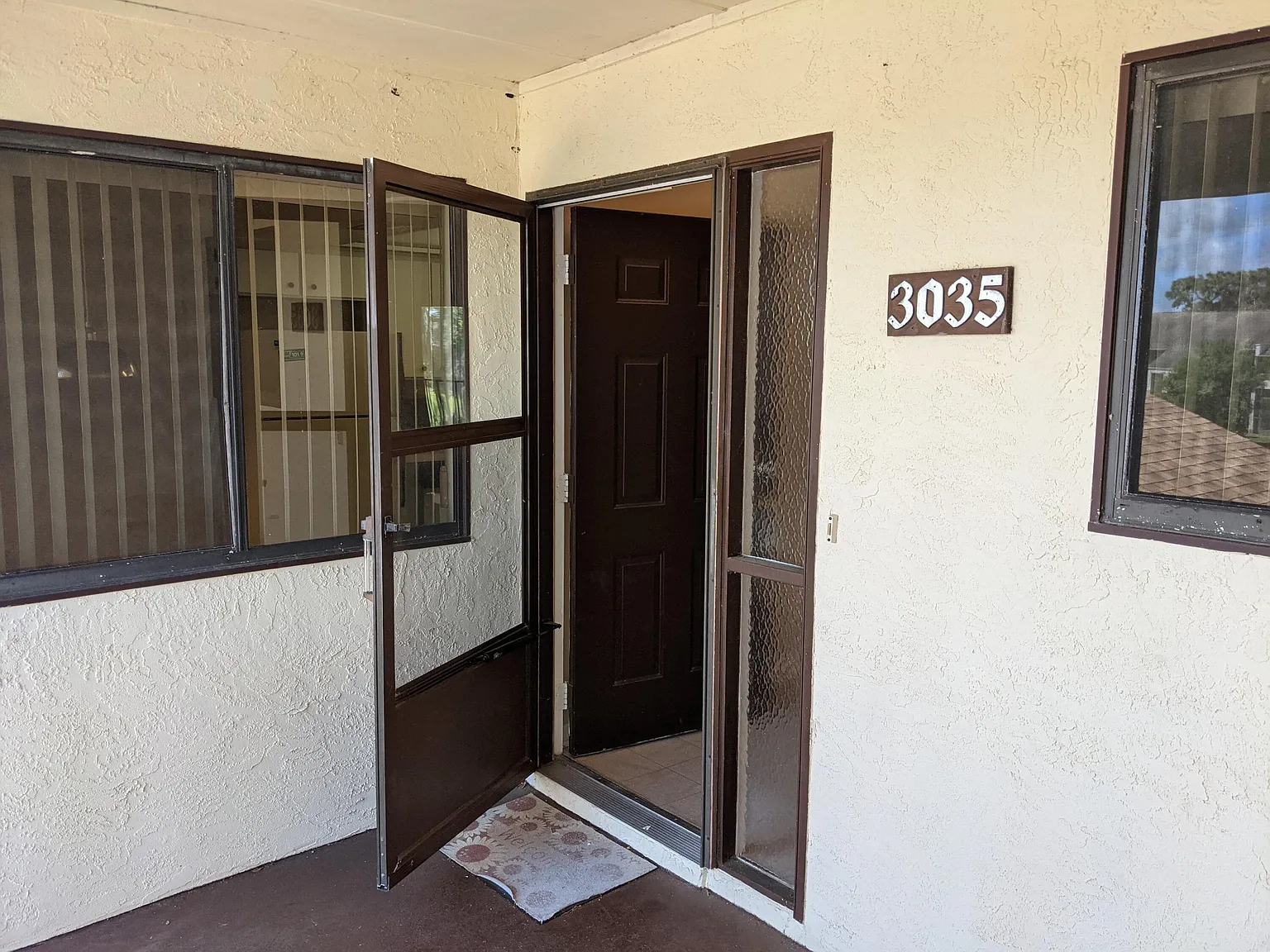 2 bed, 2.0 bath, 1476 sqft, $1,395 — Photo 2