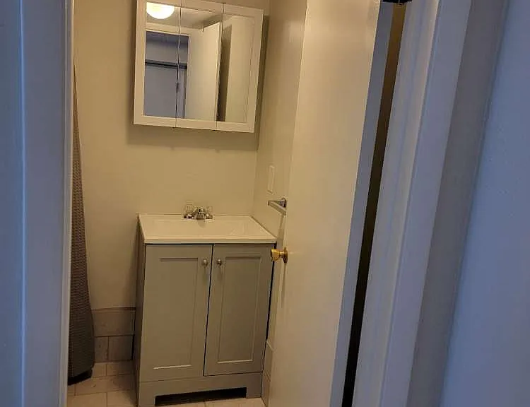 440 N 400 E #C — Photo 5