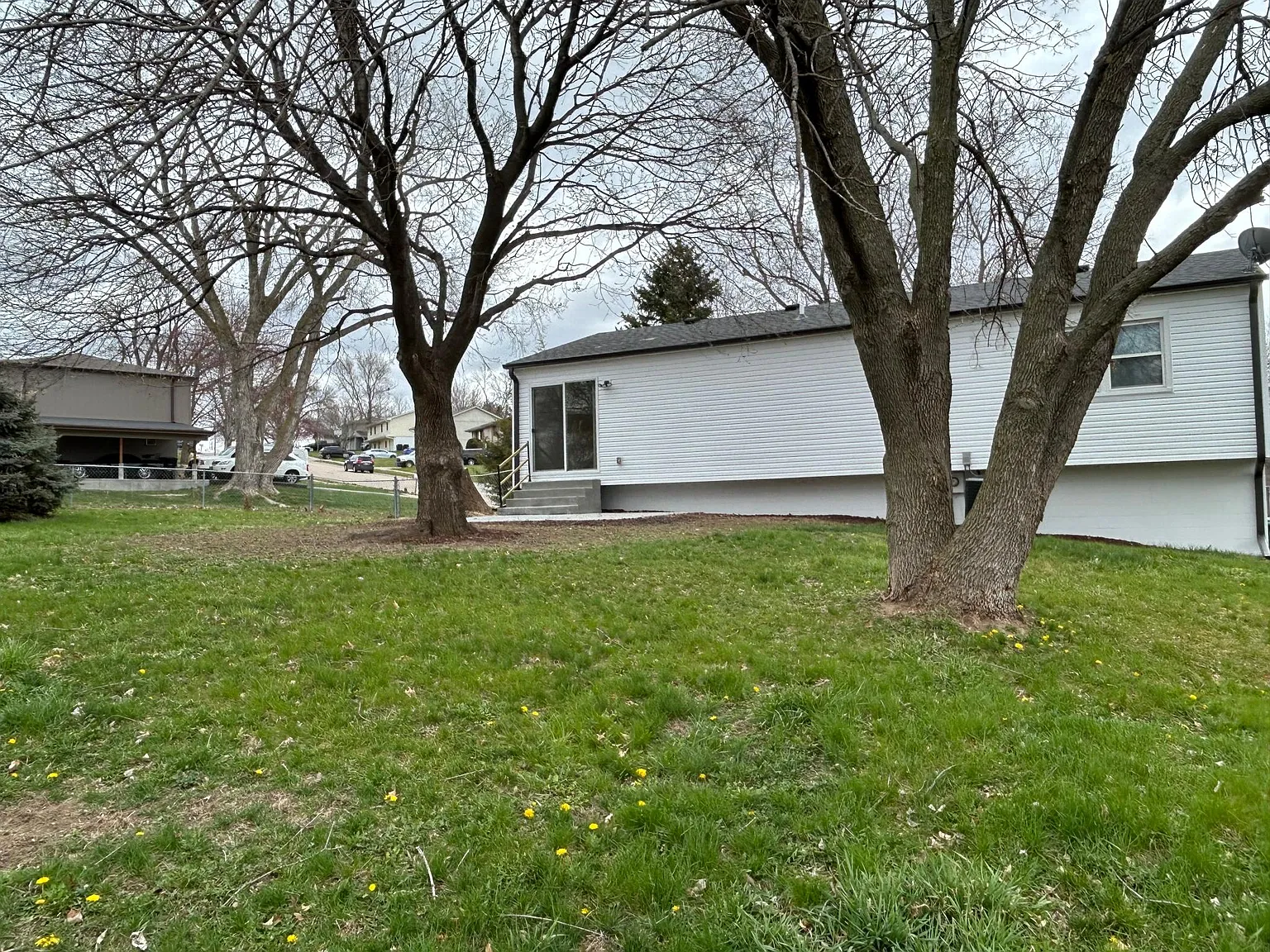3 bed, 1801 sqft, $2,250 — Photo 4
