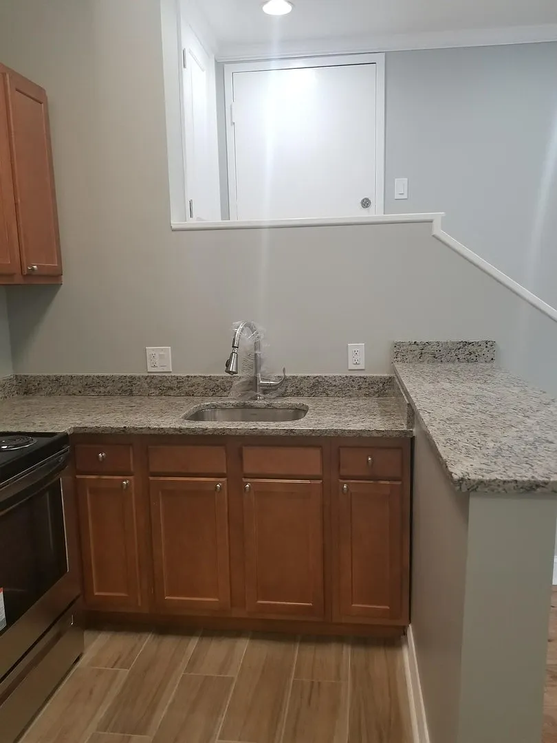 1656-58 Park LLC — Photo 3