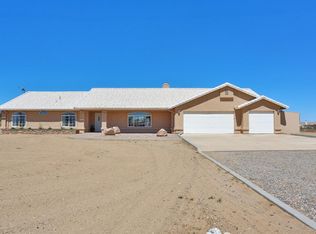 10848 Aster Rd, Oak Hills, CA 92344