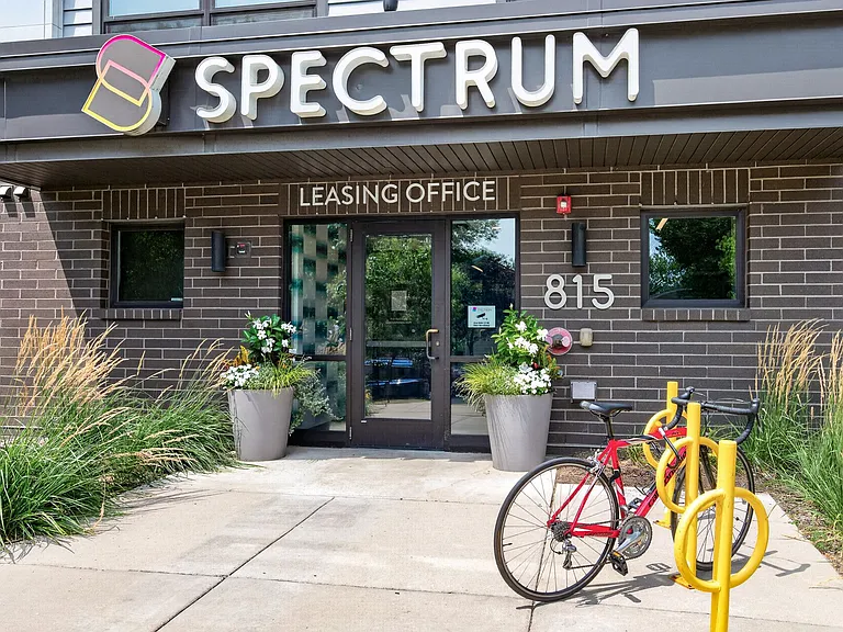 Spectrum Apartments & Townhomes — Photo 28
