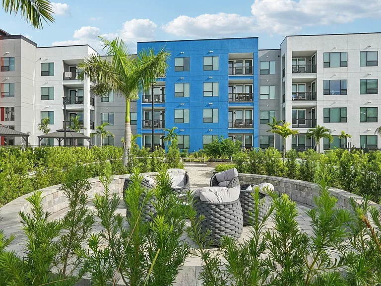 The Centro Apartments — Photo 54