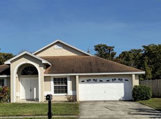 1933 Gamboge Dr, Orlando, FL 32822