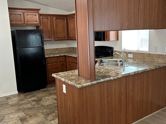 2nd image of 5600 N Dakota St Lot 11