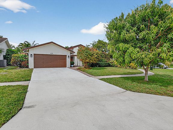 2nd image of 6163 Amberwoods Drive