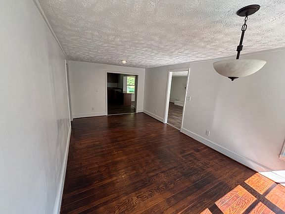 5th image of 1656 Zinnia Ct