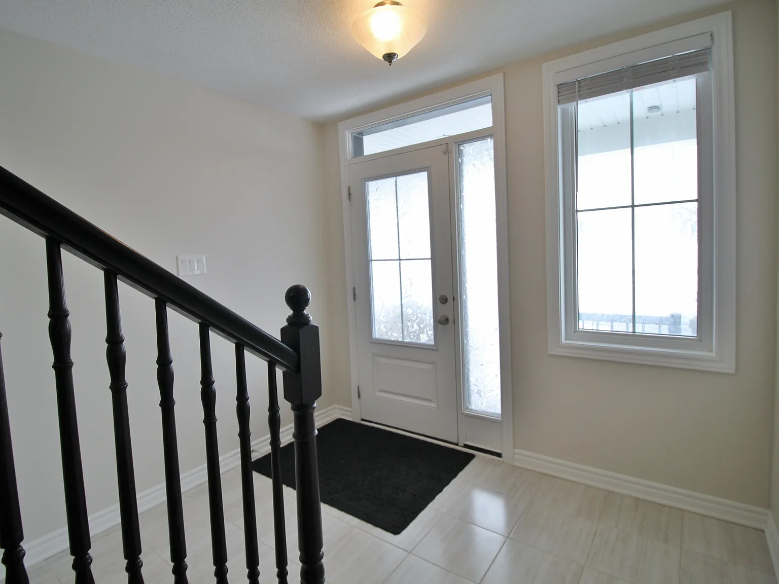 376 Aphelion Cr — Photo 3