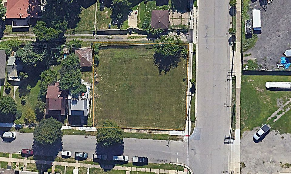 1st image of 333 Richter St