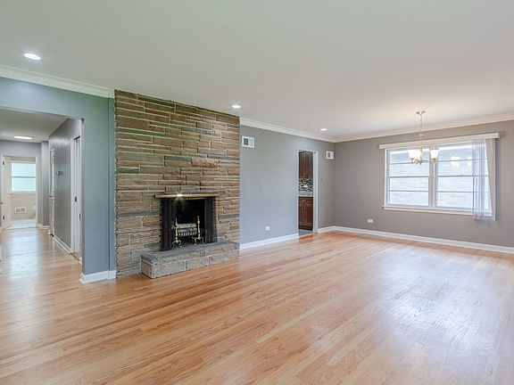 3rd image of 6818 N Keating Ave