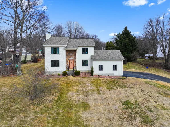 121 Tiffany Lane, Bristol, CT 06010