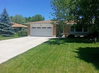 1017 Cuyahoga Dr, Bartlett, IL 60103