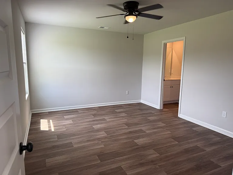 6409 Swainson St SW — Photo 15
