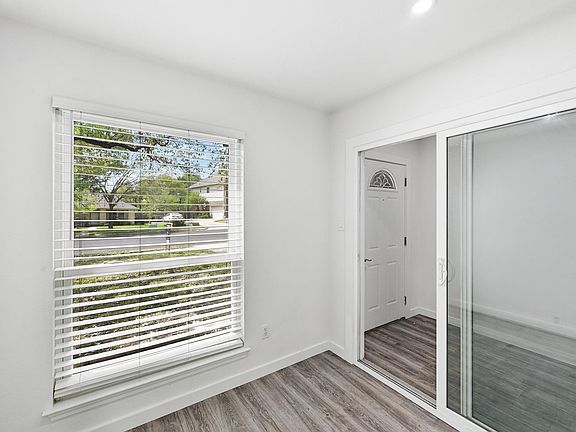 5th image of 5812 Kayview Dr