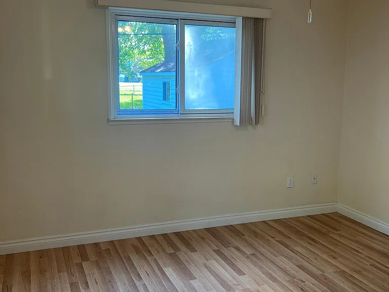 28480 Stuart Ave — Photo 13
