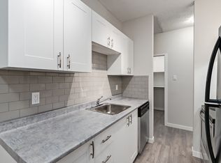 Mahoney Manor, Medicine Hat, AB T1B 1E9